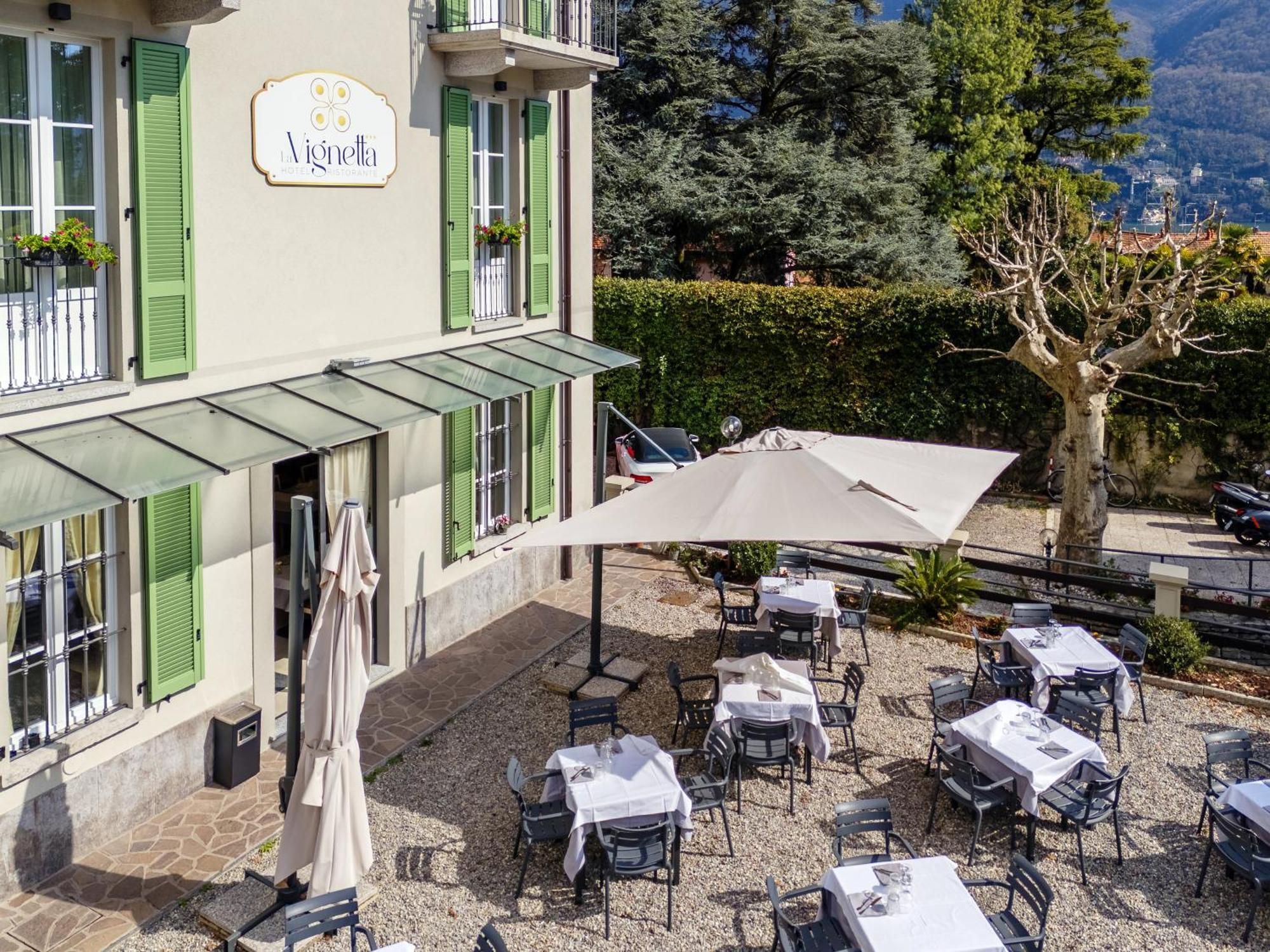Hotel Ristorante La Vignetta Черноббио Экстерьер фото