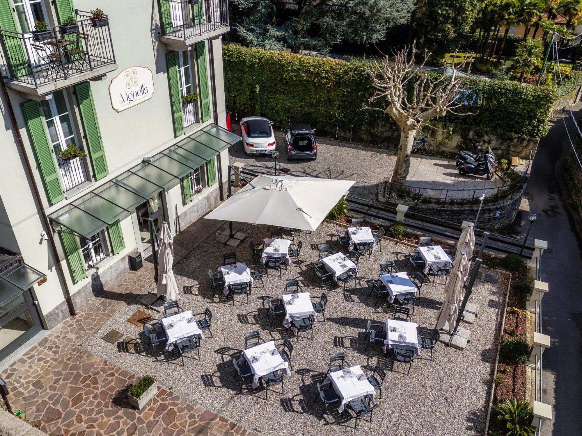 Hotel Ristorante La Vignetta Черноббио Экстерьер фото
