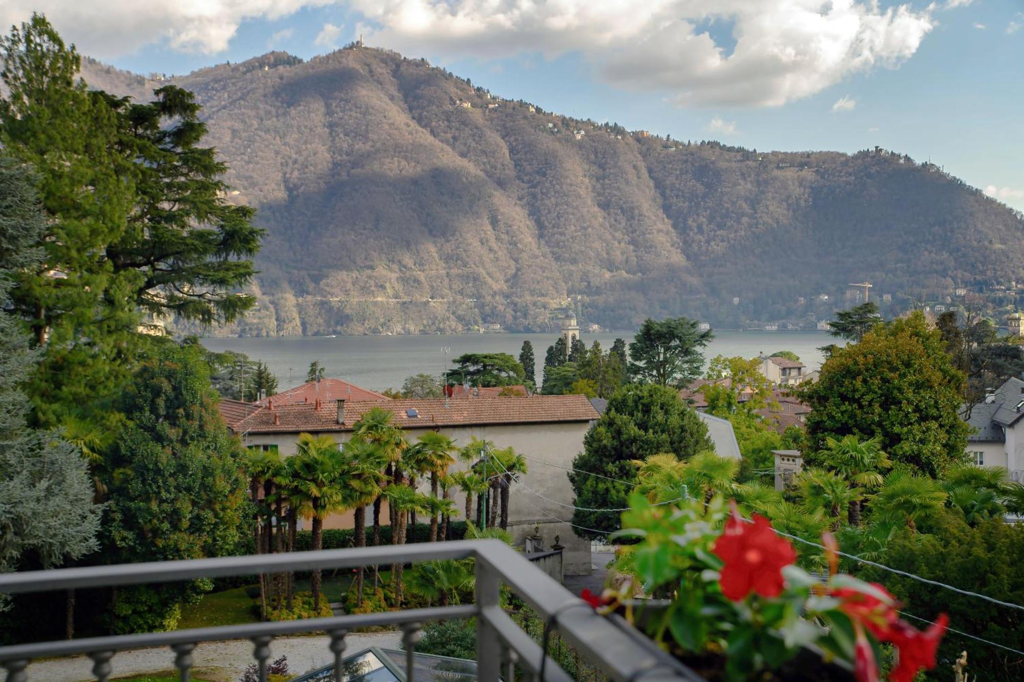 Hotel Ristorante La Vignetta Черноббио Экстерьер фото